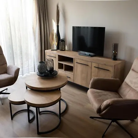 Comfortable And Modern Furnished Home, Sleeps 6, Wifi On Quiet Close To Beach, Woods And Dunes 別荘 Sint Maartensvlotbrug