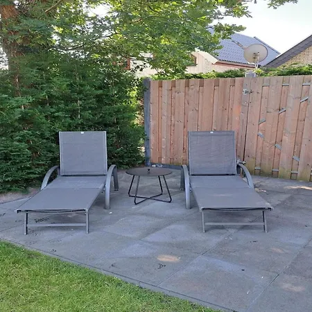 Comfortable And Modern Furnished Home, Sleeps 6, Wifi On Quiet Close To Beach, Woods And Dunes Sint Maartensvlotbrug