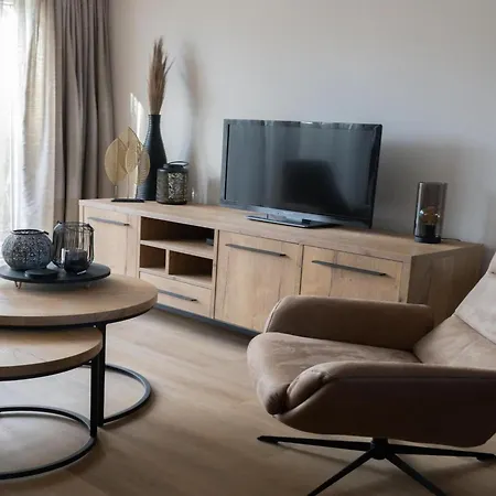 別荘 Comfortable And Modern Furnished Home, Sleeps 6, Wifi On Quiet Close To Beach, Woods And Dunes Sint Maartensvlotbrug
