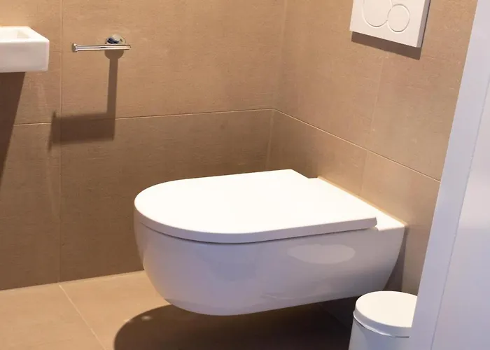 Comfortable And Modern Furnished Home, Sleeps 6, Wifi On Quiet Close To Beach, Woods And Dunes Casa de Férias *